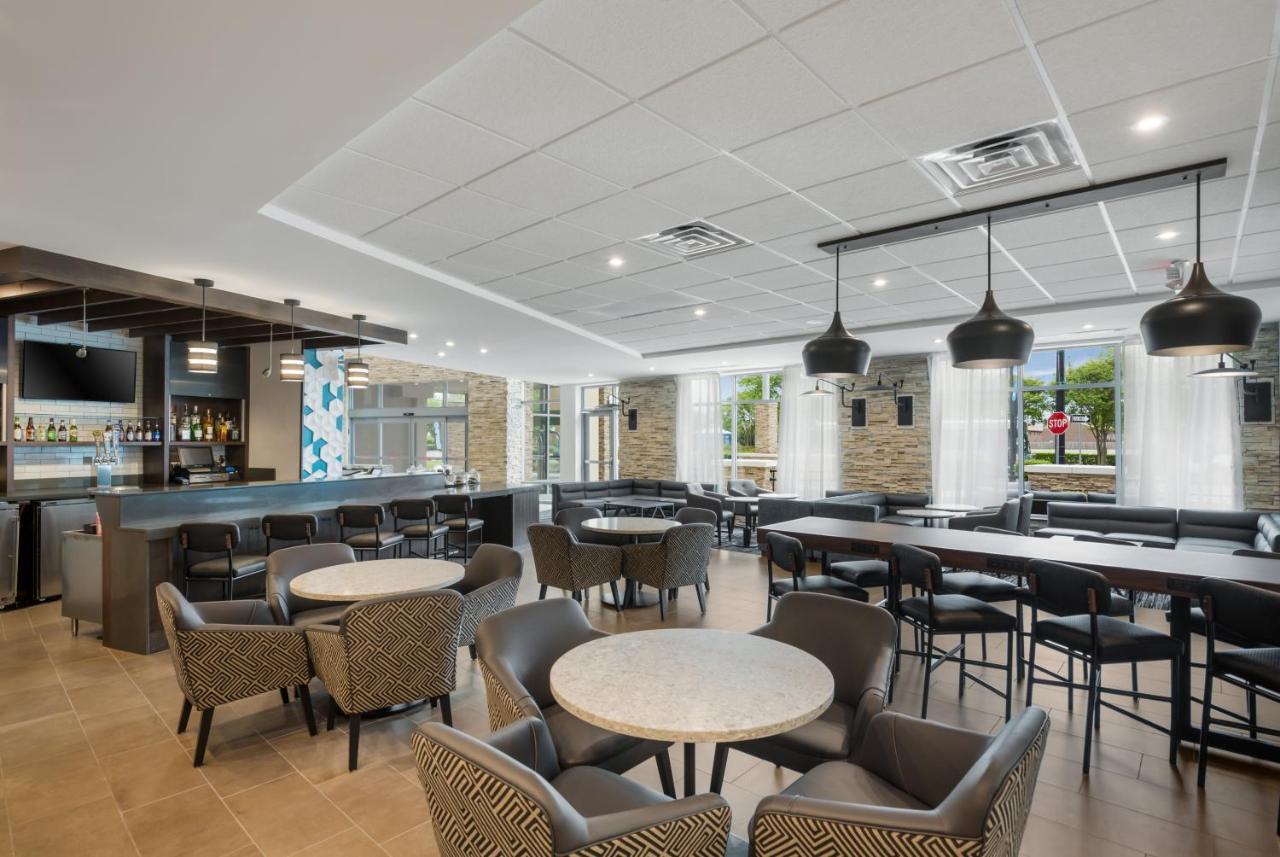 Hyatt Place Hampton Convention Center Ngoại thất bức ảnh